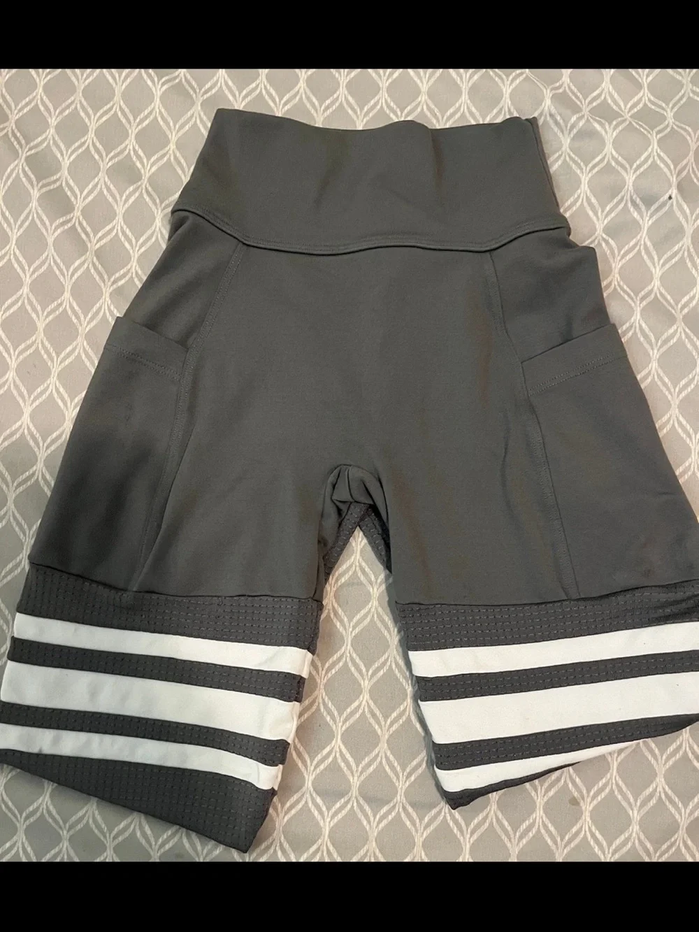 Bombshell Sportswear Army Green Scrunch Butt Leggings